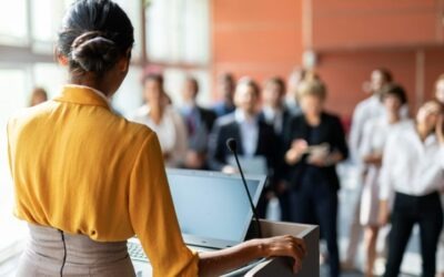 Experto en relaciones públicas: funciones, habilidades y oportunidades laborales