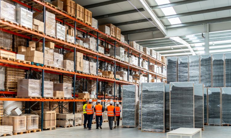 Optimización de almacenes: descubre qué es, sus beneficios y las principales técnicas para mejorar la eficiencia logística.